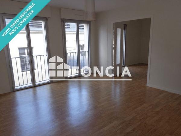 Location Appartement 4 pièces 84.32 m² - 39 RUE RENAUDOT Poitiers 86000