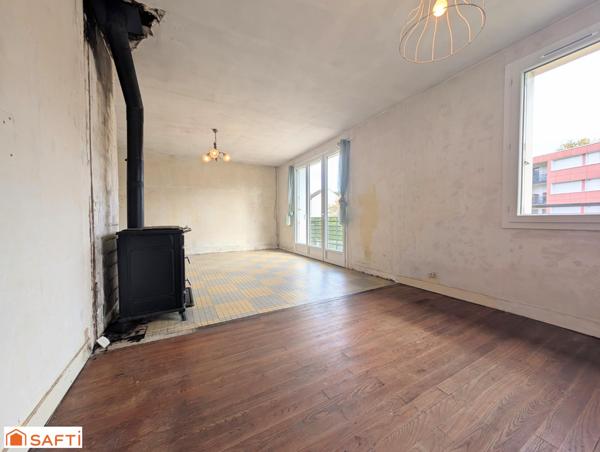 Pavillon de 85 m² sur sous-sol complet - à rénover - emplacement privilégié