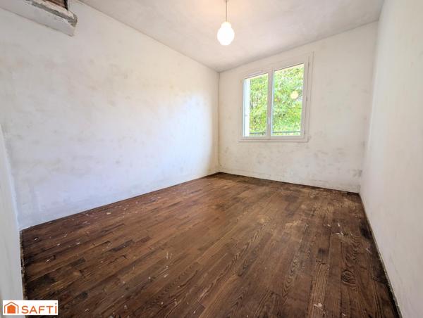 Pavillon de 85 m² sur sous-sol complet - à rénover - emplacement privilégié