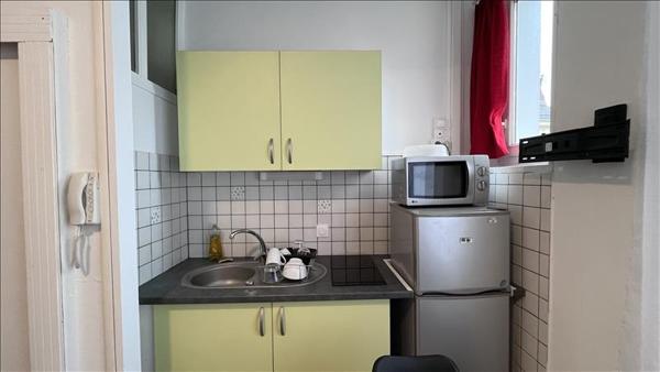 Appartement à louer 335 € CC CHATEAUROUX 1 pièce 18 m² DPE C