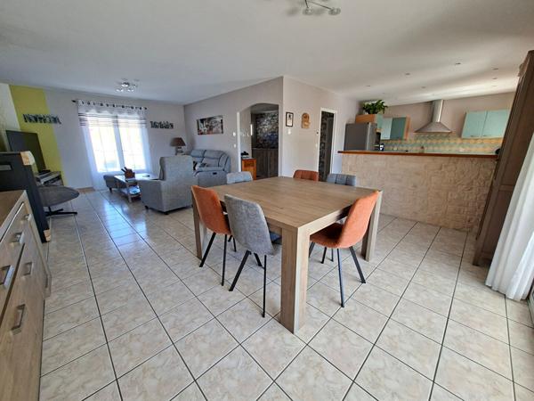 Maison 5 pièces à vendre Dangé Saint Romain - 86220 / Réf: 12066