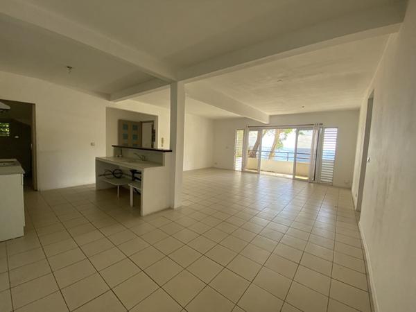 À vendre : Appartement 3 Pièces avec vue mer à Schoelcher