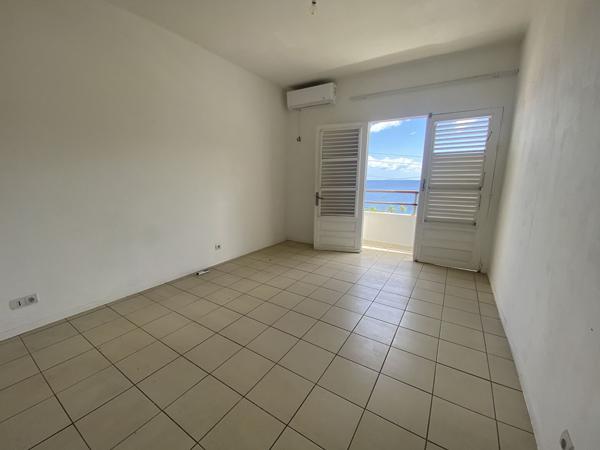 À vendre : Appartement 3 Pièces avec vue mer à Schoelcher