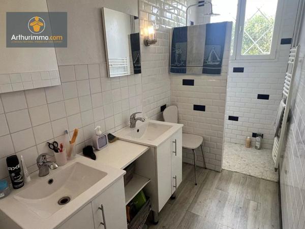 Vente                                                      Maison
                        
                     5 pièces                      119 m2                     à Marmande