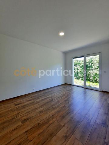 Vente
                Maison135,66 m² - 4 Pièces -
                    DOLE (39100)