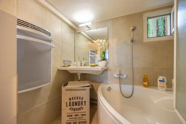 ***NOUVEAU PRIX… VISITE VIRTUELLE SUR DEMANDE… AUBAGNE… MAISON 4 CHAMBRES… VÉRANDA… JARDIN… ATELIER… CHARME & CONFORT… SECTEUR RECHERCHÉ***