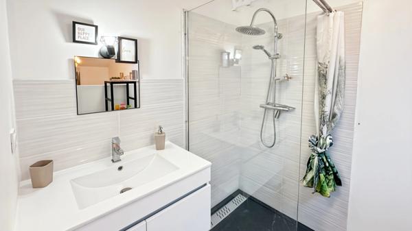 Centre-ville de Bergerac – Maison récente avec 5 chambres - 187 m² habitables – Terrain 366 m²