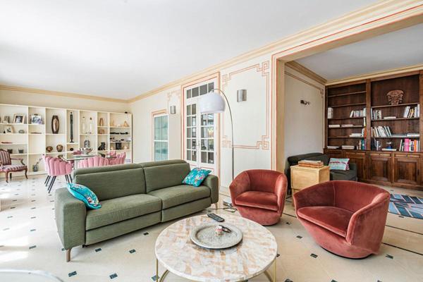 Deux maisons 17 pièces 550 m2 structure équestre parc 1ha