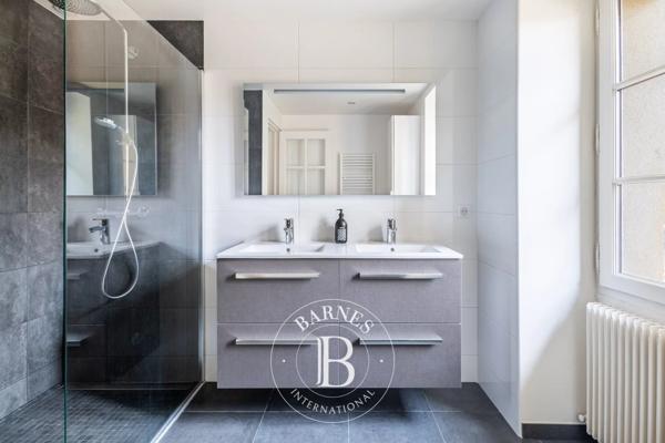 Marly-le-Roi, Maison 5 Chambres -  270 m² à vendre