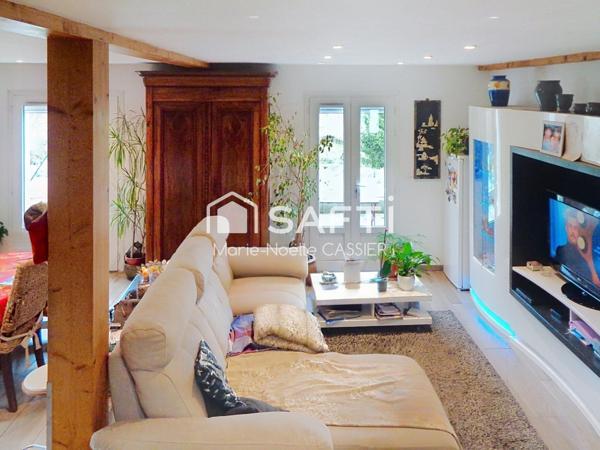 A 35 mn de Saint Péray, charmante maison de village avec grand terrain