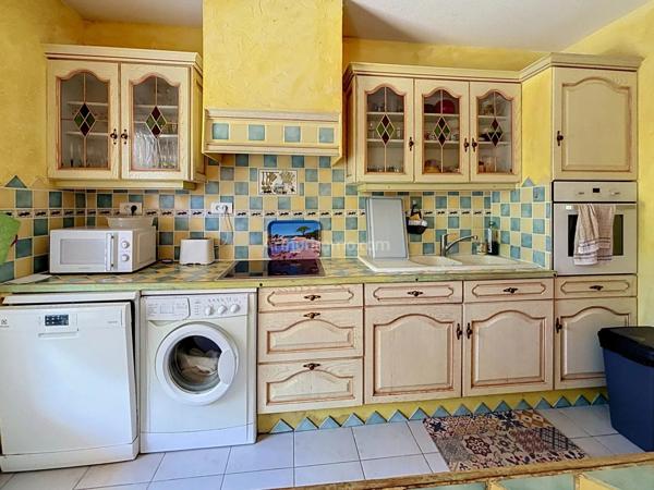 Vente                                                      Appartement
                        
                     3 pièces                      62 m2                     à Calvi