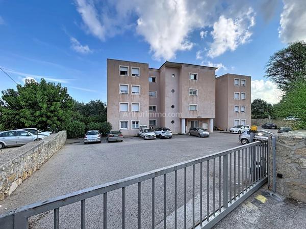 Vente                                                      Appartement
                        
                     3 pièces                      62 m2                     à Calvi