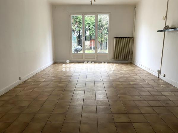 Maison
         4 pièces
        - 82 m² Exclusivité 155 000 € *