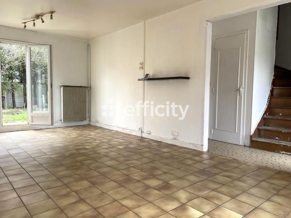 Maison
         4 pièces
        - 82 m² Exclusivité 155 000 € *