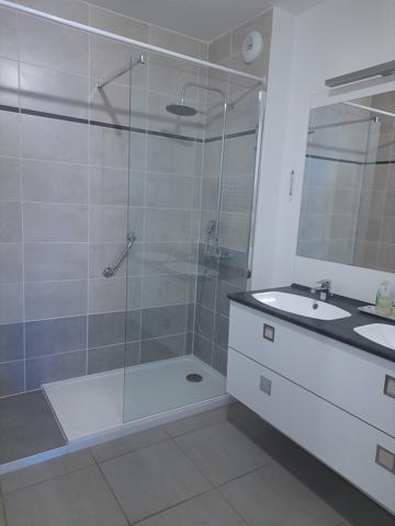 Appartement
                                                                                                                                                                                                                                                                                                                        3 pièce(s)                                                                                                                                                                                                          2 chambre(s)                                                                                                                                                                                                          72  m²