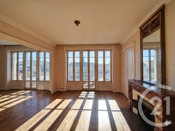 Appartement F4 à vendre  4 pièces - 110 m2 ROANNE - 42