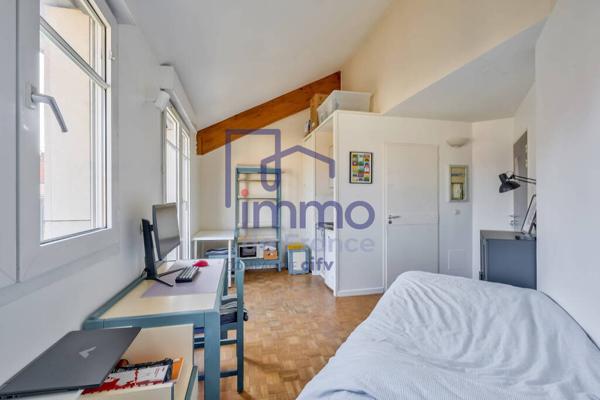 DERNIER ETAGE - TERRRASSE