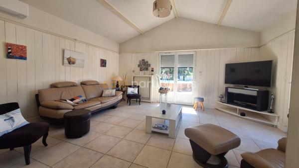 Vente
                Maison290 m² - 5 Pièces -
                    ETAULES (17750)