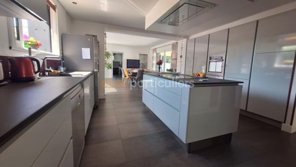 Vente
                Maison290 m² - 5 Pièces -
                    ETAULES (17750)