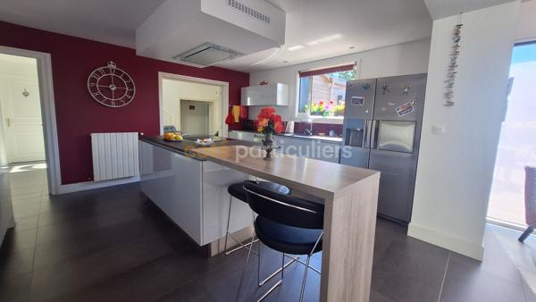Vente
                Maison290 m² - 5 Pièces -
                    ETAULES (17750)