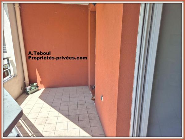 VILLEURBANNE "LA DOUA", Beau T2 de 52m² avec balcon, au calme