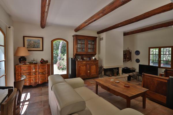 Bastide de charme 4 chambres Terrain 7200m2 Piscine Calme Plein sud