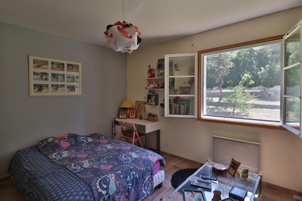 Bastide de charme 4 chambres Terrain 7200m2 Piscine Calme Plein sud
