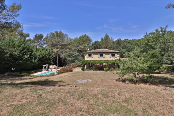 Bastide de charme 4 chambres Terrain 7200m2 Piscine Calme Plein sud