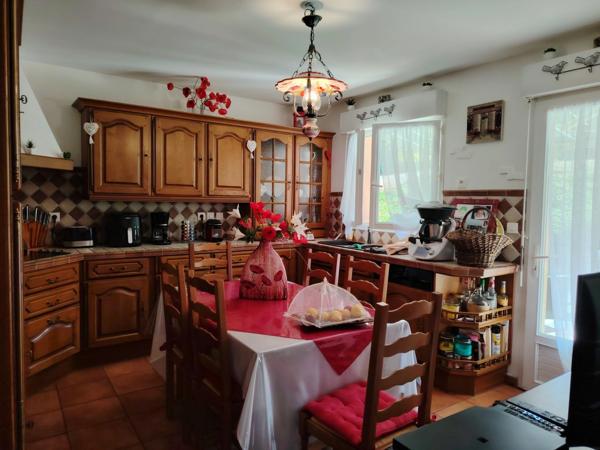 Belle maison avec vue dominante sur la vallée- A 5 minutes de la gare de Poitiers