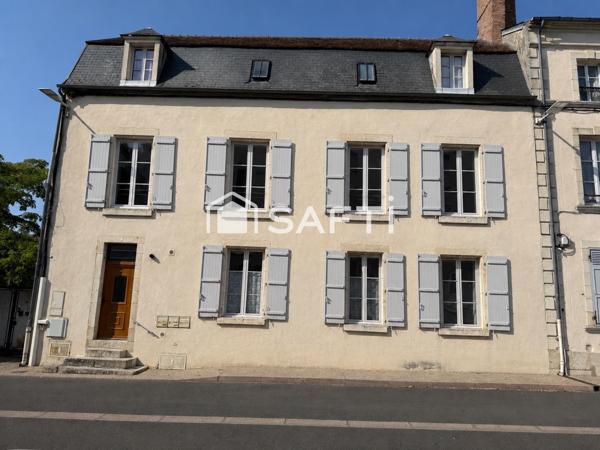 Immeuble de rapport 3 appartements de type F3 centre de Cosne Cours Sur Loire