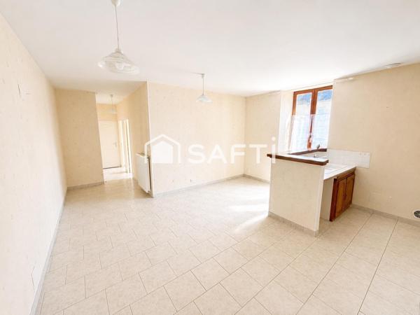 Immeuble de rapport 3 appartements de type F3 centre de Cosne Cours Sur Loire
