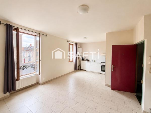 Immeuble de rapport 3 appartements de type F3 centre de Cosne Cours Sur Loire