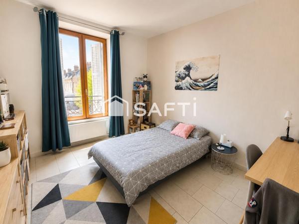 Immeuble de rapport 3 appartements de type F3 centre de Cosne Cours Sur Loire