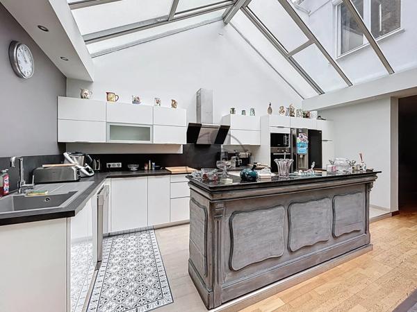 Vente Maison 7 pièces 213 m2 à Saint-Quentin