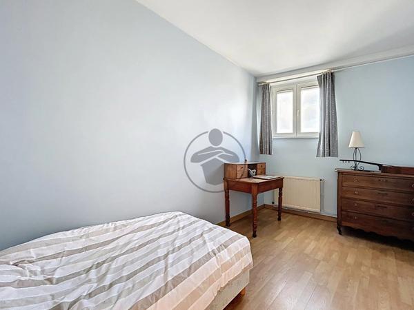 Vente Maison 7 pièces 213 m2 à Saint-Quentin