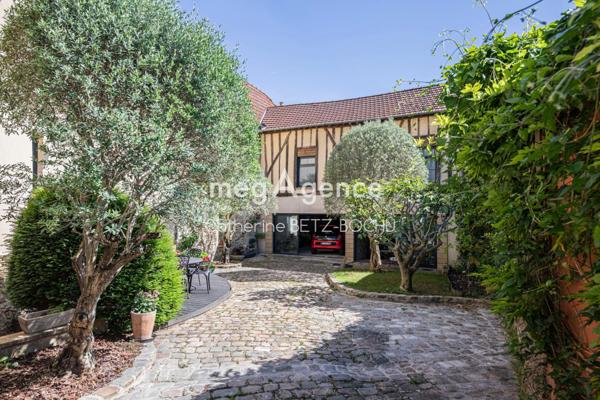 Maison à DEUIL-LA-BARRE, 95170 - 7 pièces 156m²