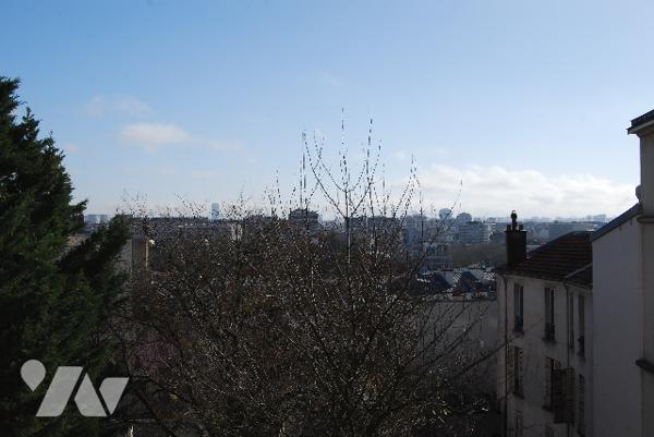 SAINT-CLOUD CENTRE - Rue de l'Eglise - Appt T2 48m2, balcon, 2ème étage, vue, calme. Transports