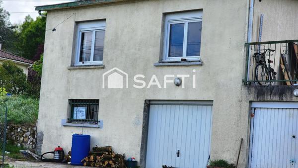 Jolie maison de ville à Pujols, charme assuré