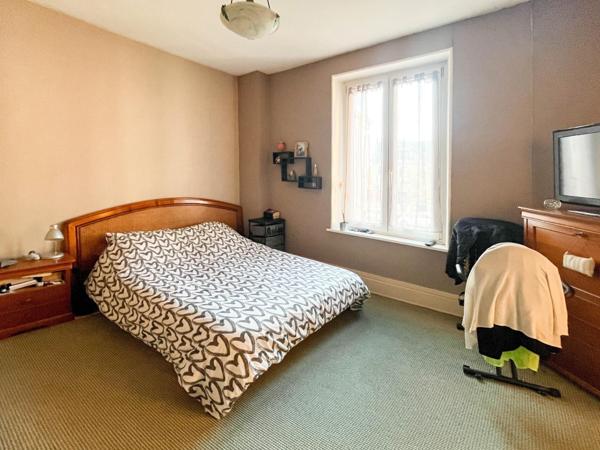 Appartement type Maison de ville T6 avec jardin