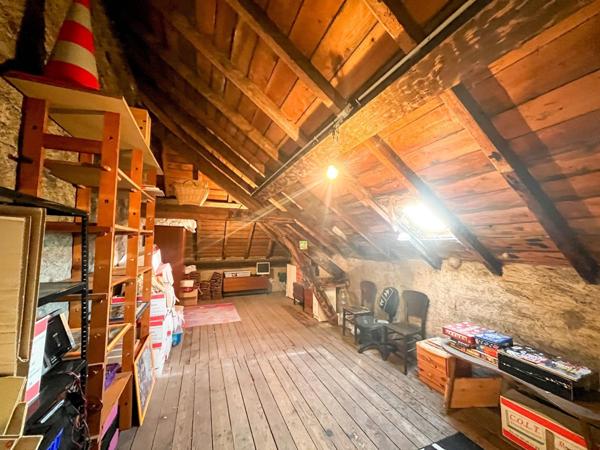 Appartement type Maison de ville T6 avec jardin