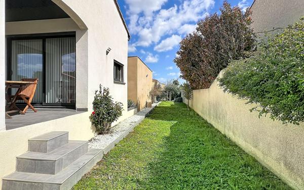 Maison à vendre    4 pièces •  Pia