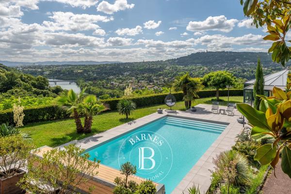 Caluire-et-Cuire, Maison 5 Chambres -  223 m² à vendre