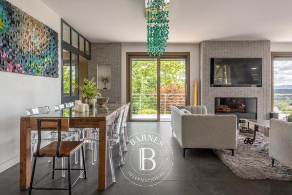 Caluire-et-Cuire, Maison 5 Chambres -  223 m² à vendre