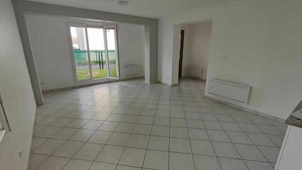 Appartement à louer    2 pièces •  Le Plessis-Belleville