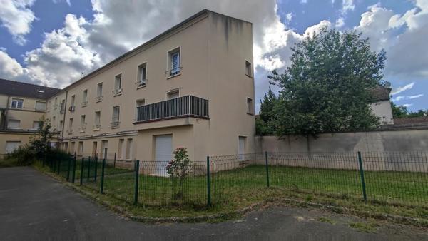 Appartement à louer    2 pièces •  Le Plessis-Belleville