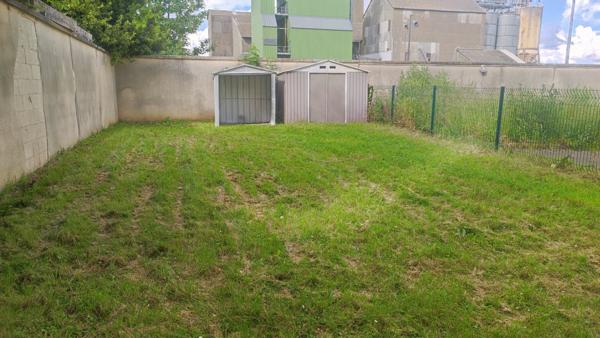 Appartement à louer    2 pièces •  Le Plessis-Belleville