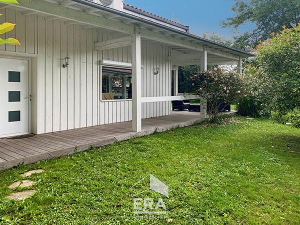 Maison Le Pian Medoc 191 m2 - sur 830 m² de terrain