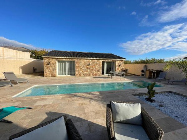 Solaro (20240) SOLARO : Villa T4 d'environ 97 m2 avec piscine