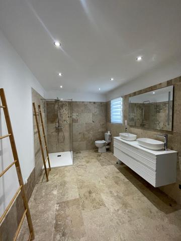 Solaro (20240) SOLARO : Villa T4 d'environ 97 m2 avec piscine