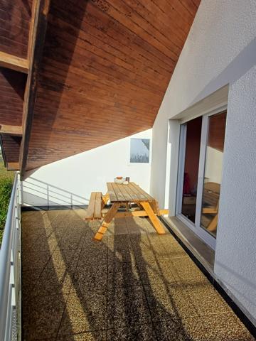 Plougasnou (29630) Plougasnou, Samson, maison d'architecte pleine vue mer.